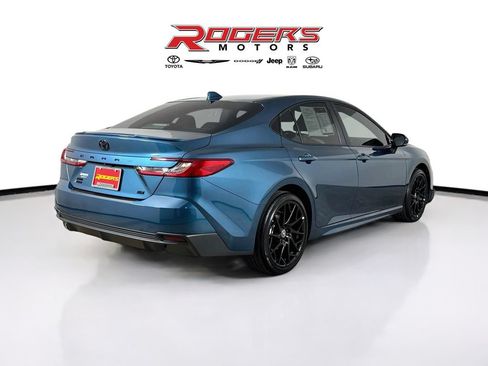Used 2026 Toyota Camry SE w/ Convenience Package AWD/4WD image 13