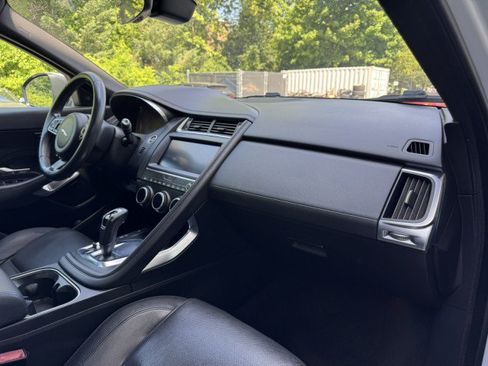 Used 2018 Jaguar E-PACE SE AWD/4WD image 34