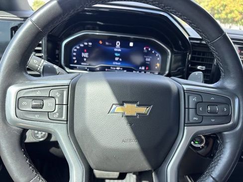 Used 2023 Chevrolet Silverado 1500 LTZ AWD/4WD image 31