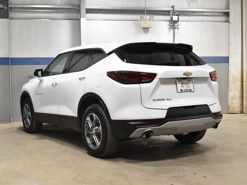 Used 2025 Chevrolet Blazer LT AWD/4WD image 24