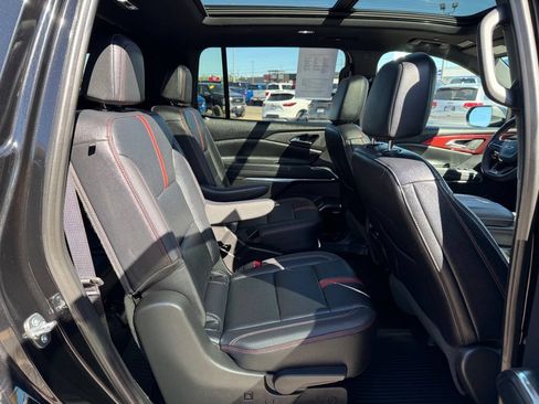 Used 2026 Chevrolet Traverse RS w/ LPO, Floor Liner Package AWD/4WD image 52