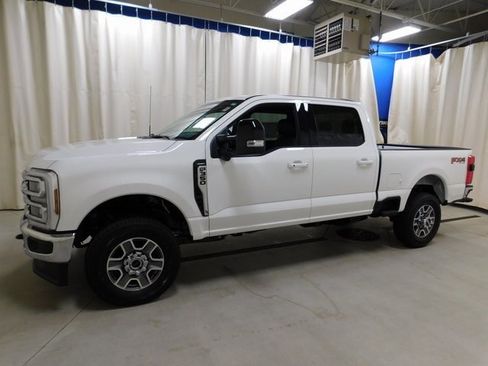 New 2026 Ford F350 Lariat w/ FX4 Off-Road Package image 2