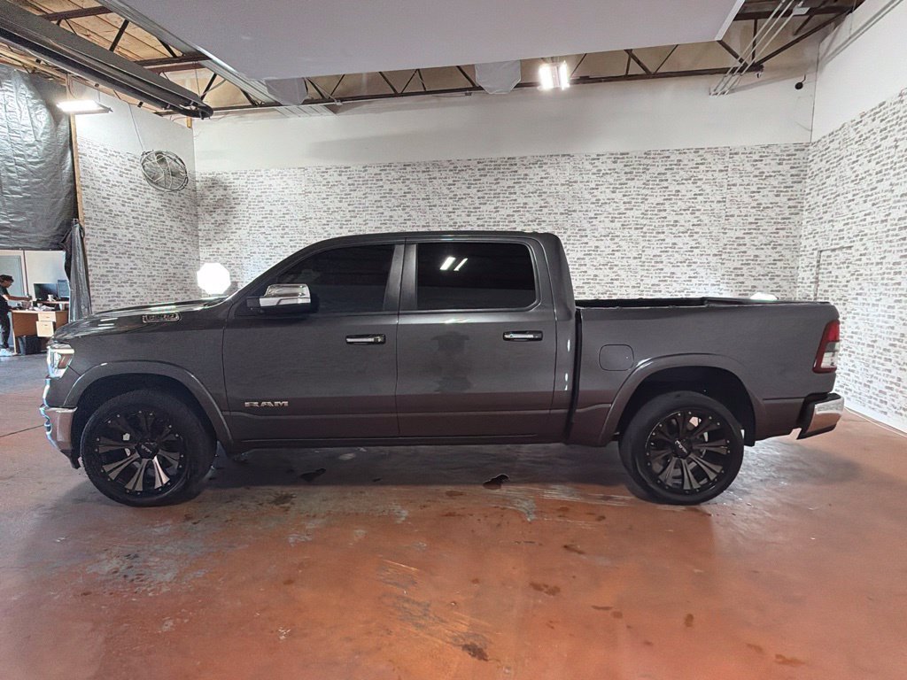 Used 2022 RAM 1500 Laramie AWD/4WD image 4