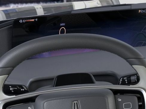 New 2026 Lincoln Navigator L Reserve AWD/4WD image 13
