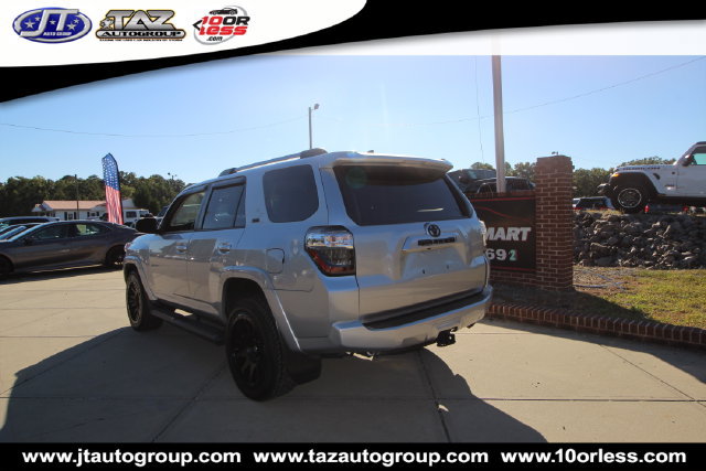 Used 2022 Toyota 4Runner SR5 RWD image 5