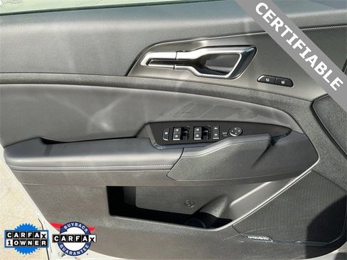 Certified 2025 Kia Sportage SX image 10