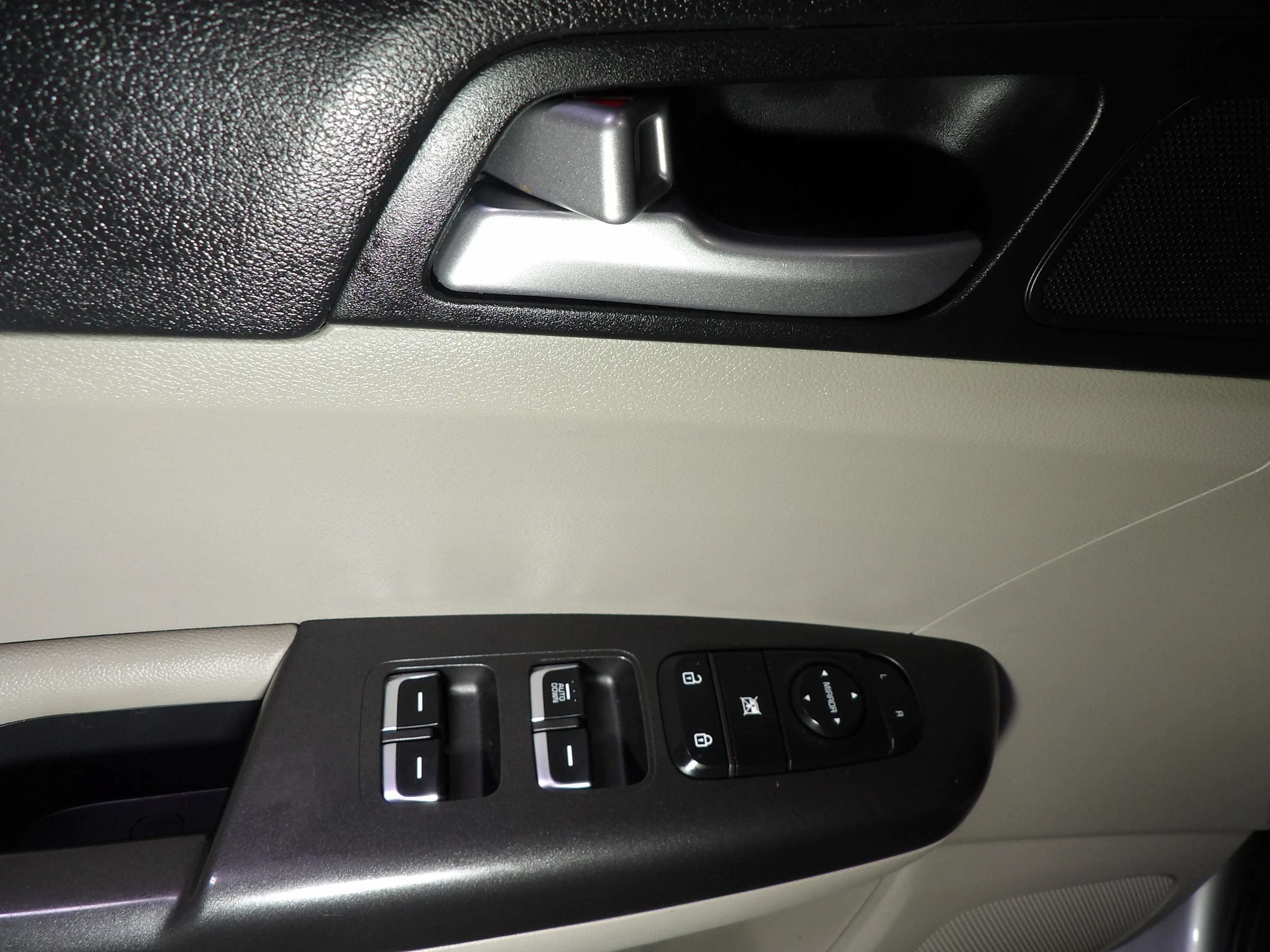 Used 2021 Kia Sportage LX FWD image 8