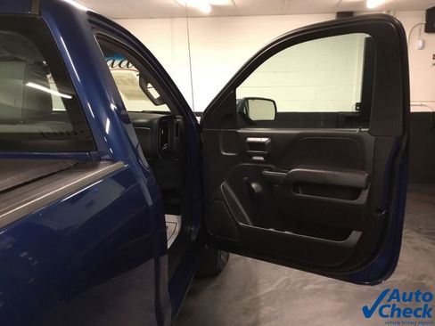 Used 2017 Chevrolet Silverado 1500 W/T image 33