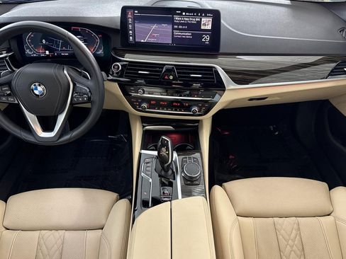 Used 2023 BMW 530i w/ Convenience Package RWD image 16
