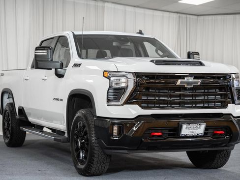 Used 2025 Chevrolet Silverado 2500 LT w/ Trail Boss Package image 1