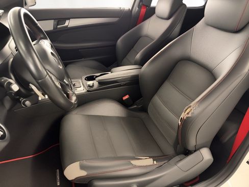 Used 2015 Mercedes-Benz C 250 Coupe image 5