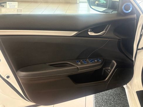 Used 2019 Honda Civic Sport image 23