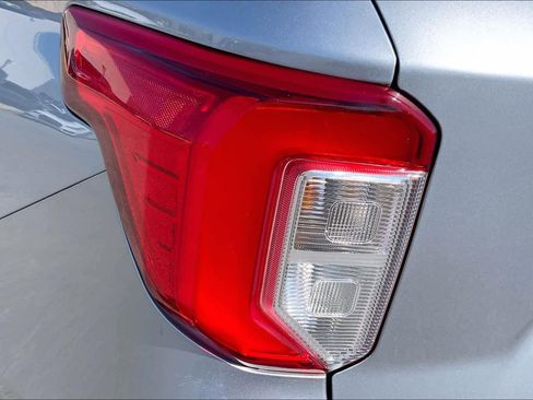 Certified 2023 Ford Explorer Limited image 29