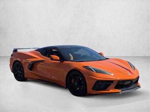 Used 2022 Chevrolet Corvette Stingray Premium Conv w/ Z51 Performance Package RWD image 3