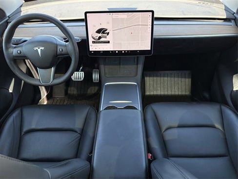 Used 2021 Tesla Model Y Performance image 11