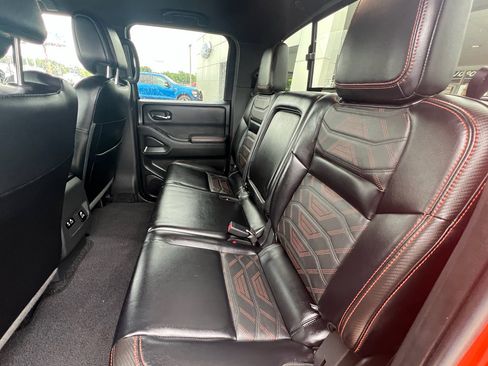 Used 2025 Nissan Frontier Pro-X w/ Pro Premium Package RWD image 17