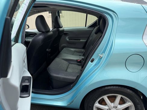 Used 2013 Toyota Prius C Four FWD image 14
