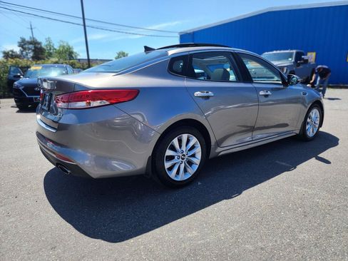 Used 2016 Kia Optima EX w/ Option Group 040 FWD image 6