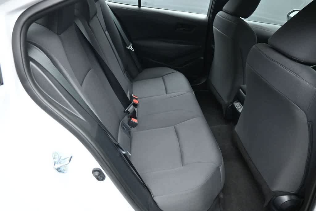Used 2026 Toyota Corolla LE FWD image 22