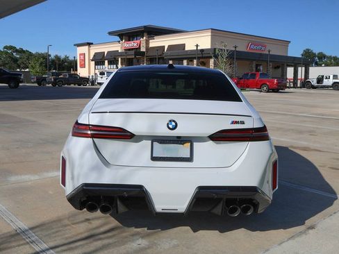 Used 2026 BMW M5 w/ Executive Package AWD/4WD image 38