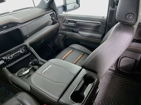 Certified 2024 GMC Sierra 2500 AT4 w/ AT4 Preferred Package AWD/4WD image 25