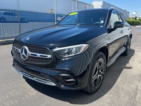Used 2026 Mercedes-Benz GLC 300 image 9