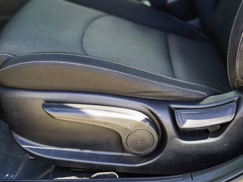 Used 2022 Kia Forte LXS image 20