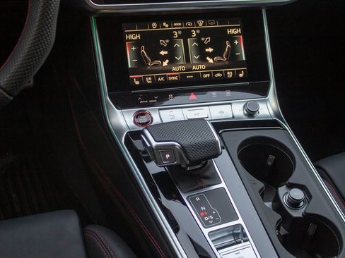 Used 2023 Audi RS 6 image 21