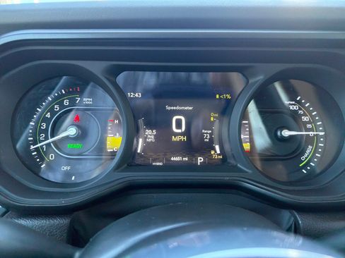 Used 2024 Jeep Wrangler Unlimited Sahara w/ Safety Group AWD/4WD image 20