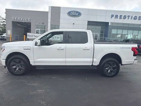Used 2022 Ford F150 Lightning Lariat w/ Equipment Group 511A High AWD/4WD image 4