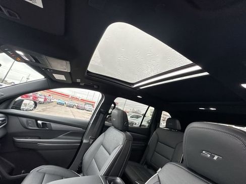 New 2026 Buick Enclave Sport Touring w/ Power Package image 18