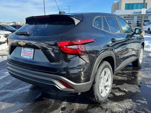 New 2026 Chevrolet Trax LS w/ LS Convenience Package image 3