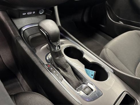 Used 2025 Chevrolet Malibu LT image 30