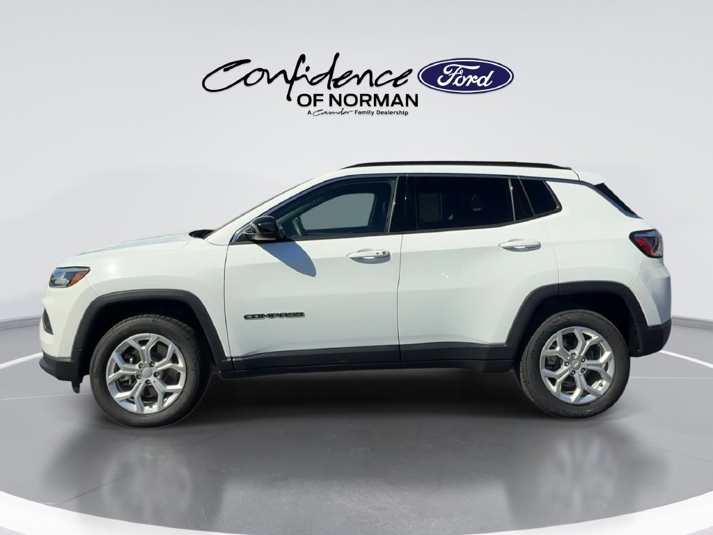 Used 2024 Jeep Compass Latitude AWD/4WD image 6
