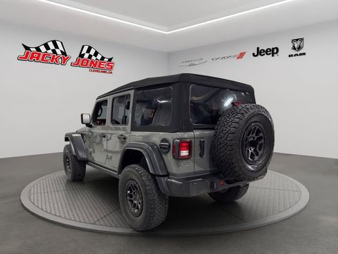 Used 2022 Jeep Wrangler Unlimited Rubicon w/ Xtreme Recon 35" Tire Package image 7