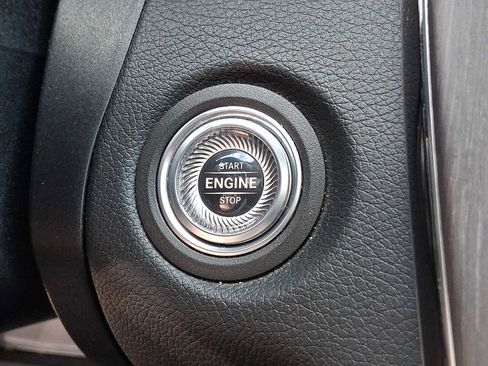 Certified 2020 Mercedes-Benz C 300 4MATIC Sedan image 19