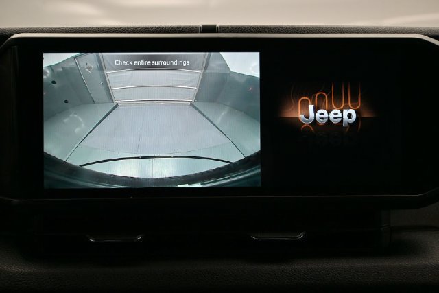 Used 2024 Jeep Wrangler Unlimited Sport AWD/4WD image 39