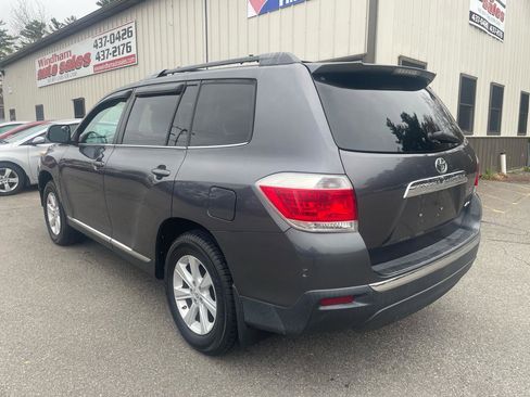 Used 2013 Toyota Highlander SE image 6