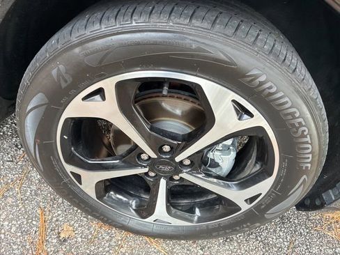 Used 2024 Ford Escape ST-Line Select w/ Tech Pack #2 image 16