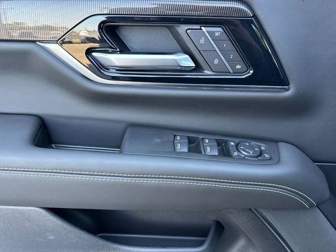 New 2026 GMC Yukon Elevation w/ Elevation Premium Package AWD/4WD image 10