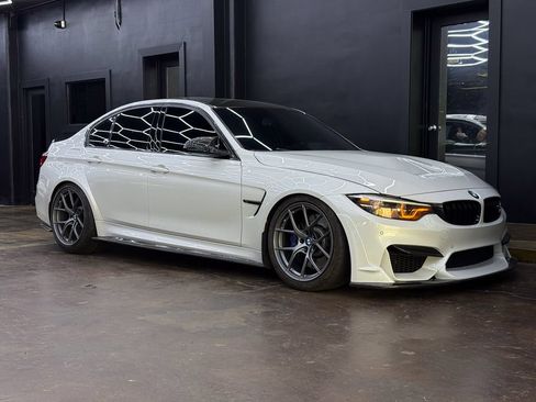 Used 2018 BMW M3 RWD image 11