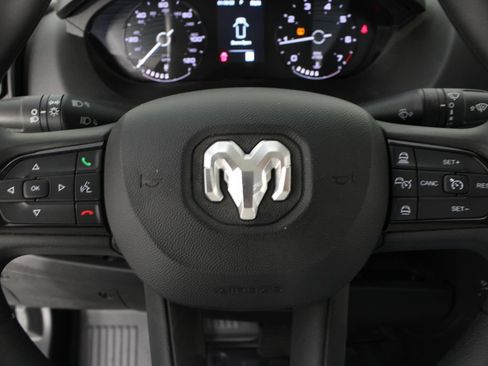 Used 2025 RAM ProMaster 2500 w/ Convenience Group FWD image 12