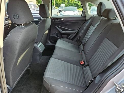 Used 2024 Volkswagen Jetta S image 9