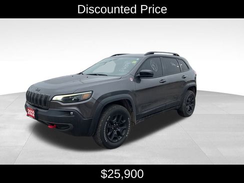 Used 2022 Jeep Cherokee Trailhawk w/ Sun & Sound Group image 3