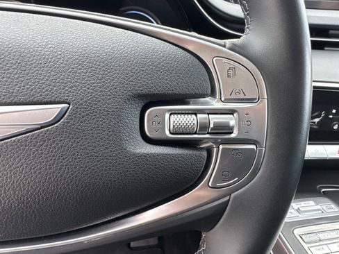 Used 2023 Genesis GV70 2.5T w/ Select Package image 30