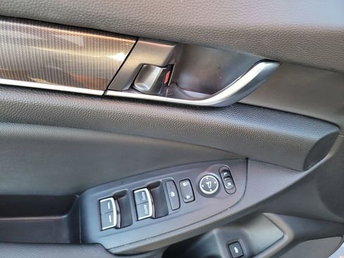 Used 2021 Honda Accord Sport Special Edition image 15