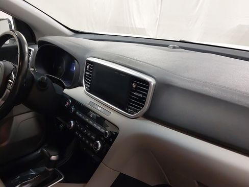 Used 2020 Kia Sportage EX image 29