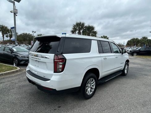 Used 2024 Chevrolet Suburban LT image 7