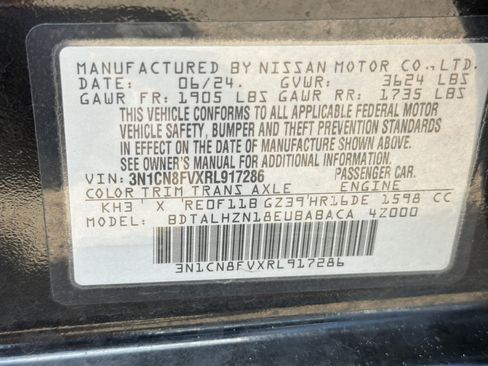 Used 2024 Nissan Versa SR FWD image 24