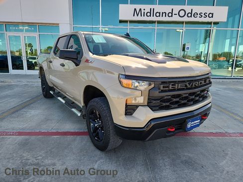 Used 2022 Chevrolet Silverado 1500 Custom Trail Boss image 1